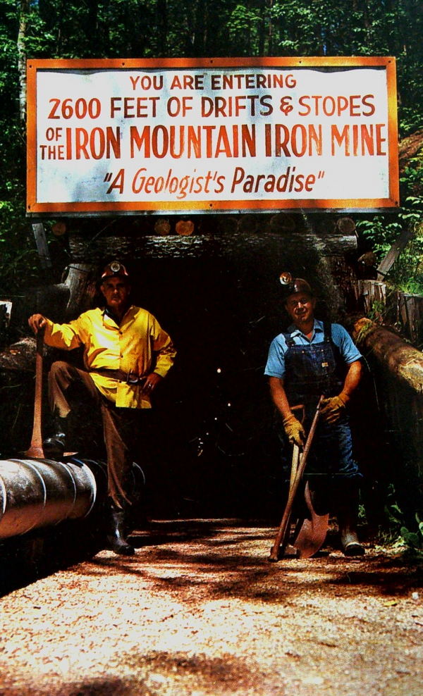 Iron Mountain Iron Mine - Old Post Card (newer photo)